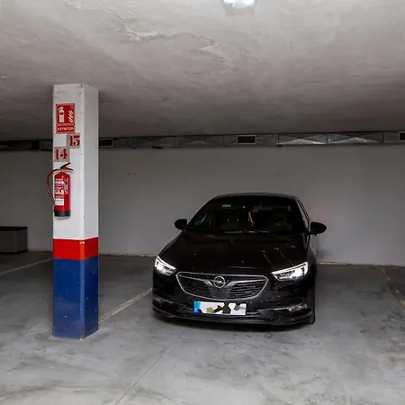 Precioso Atico Parking Gratuito דירה